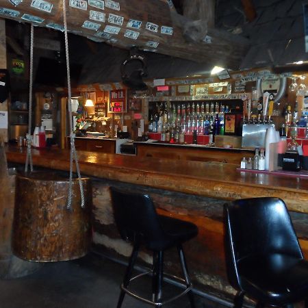 The Jack Saloon Motell Lolo Exteriör bild